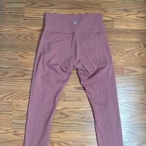 Lululemon Mulled Wine Wunder Train 23”